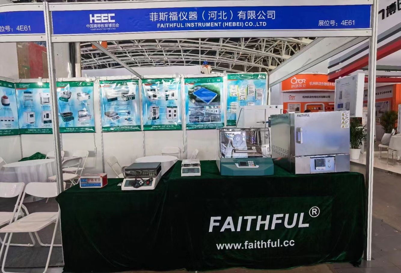 RVPYF00_ (7M44_`W6MC6BW